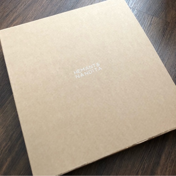 Hemant & Nandita Asia Plunged Midi Dress - Picture 11 of 13